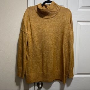 Mustard sweatshirt